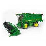 Bruder John Deere T670İ Biçerdöver BR02132