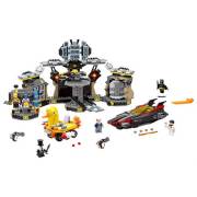 Lego  Batman Film - Batcave Saldırısı  LMVB70909