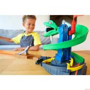 Mattel Hot Wheels Yılan Geçidi Oyun Seti FNB20